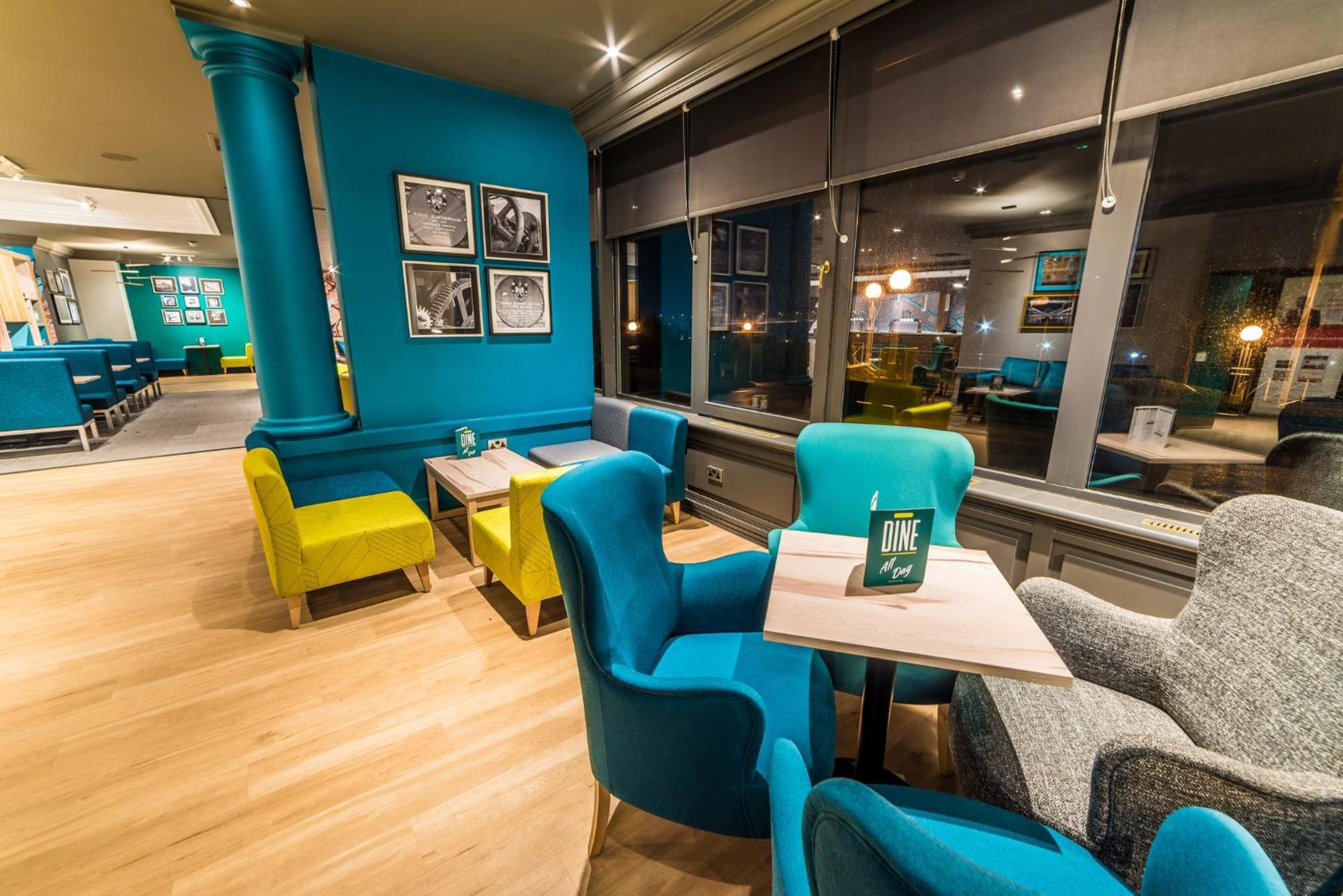 Holiday Inn Leeds Brighouse By Ihg Exterior foto