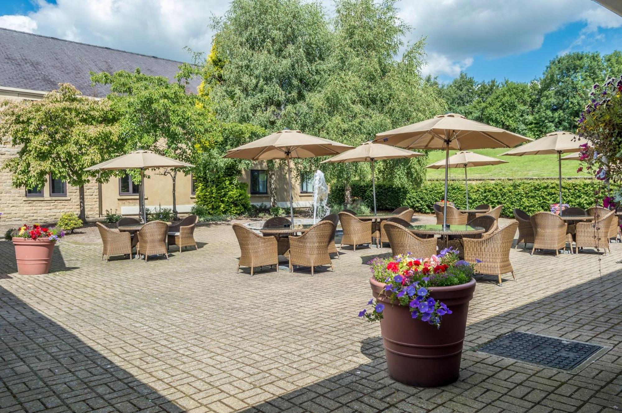 Holiday Inn Leeds Brighouse By Ihg Exterior foto
